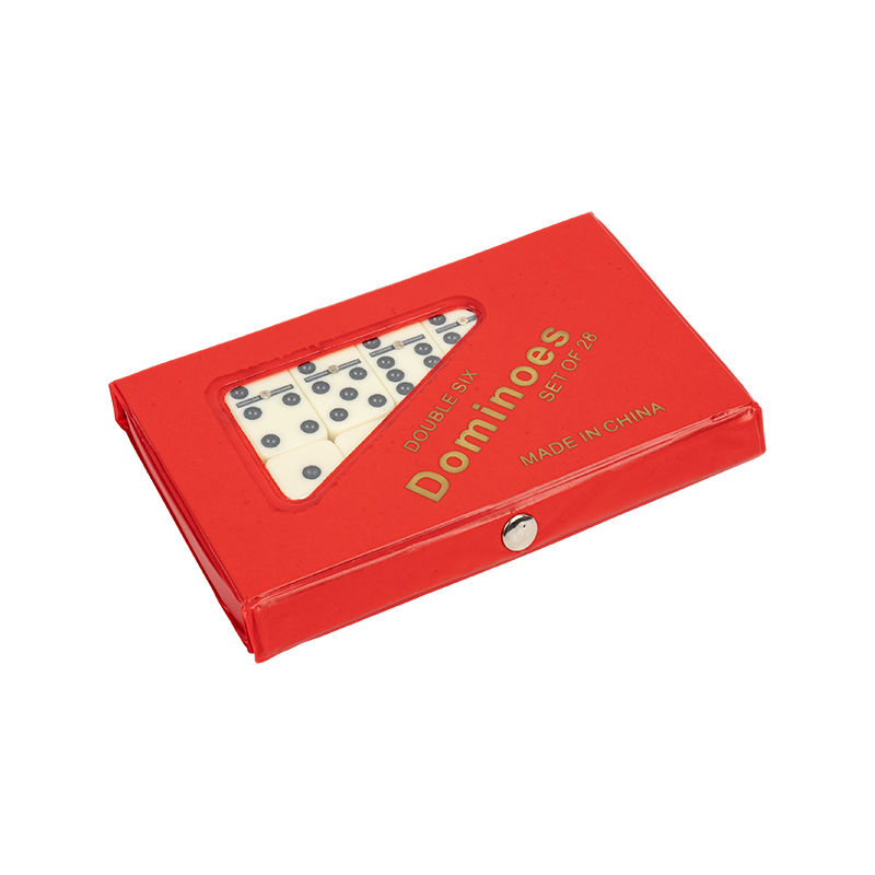Enam domino ganda diatur dengan kasing PVC merah